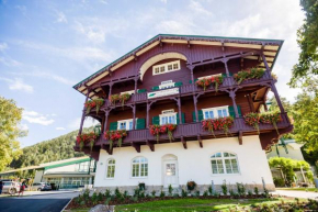 Гостиница Hotel Schneeberghof  Пухберг-Ам-Шнеберг